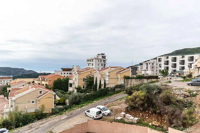 Spacious 64 m² Apartment in Bečići with Sea View — photo 10