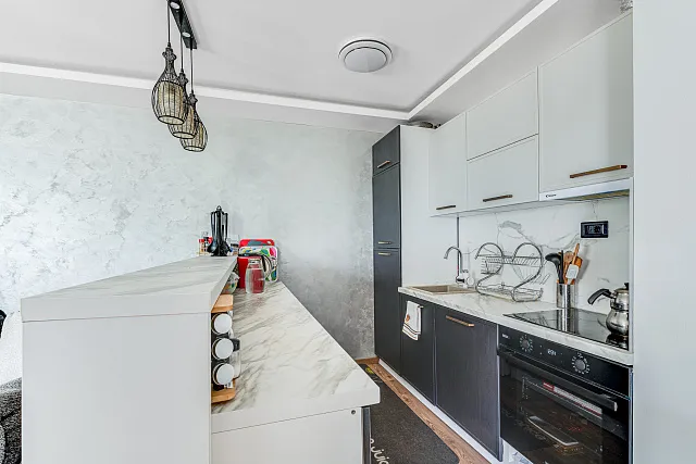 A renovated 4-bedroom, 120 m² house with views of Kotor Old Town — photo 4