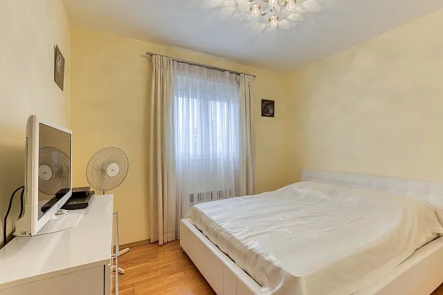 Apartment with 2 bedrooms in Bečići — photo 13
