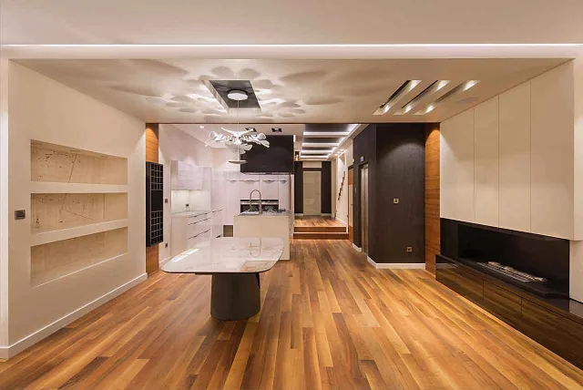 Super luxurious three-story triplex apartment with a jacuzzi and sauna — photo 4