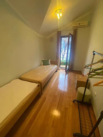 # 6832 Three-bedroom apartment in the Roman Gardens complex, 100 m from the sea, with a garage space included in the price — photo 8