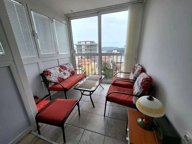 One bedroom apartment with sea view in Becici — photo 8
