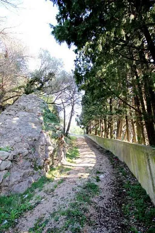 Plot in Bar, just 10m from the sea