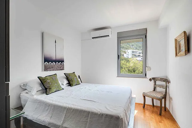 Luxury Investment Villa in Blizikuće – 3 Apartments, Pool & 120 m² Roof Terraces — photo 7