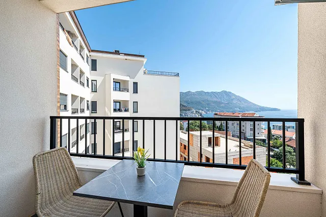 Modern, Fully Furnished Apartment for Sale in Bečići — photo 11