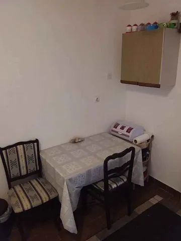 Apartment with sea view in Donji Stoliv — photo 10