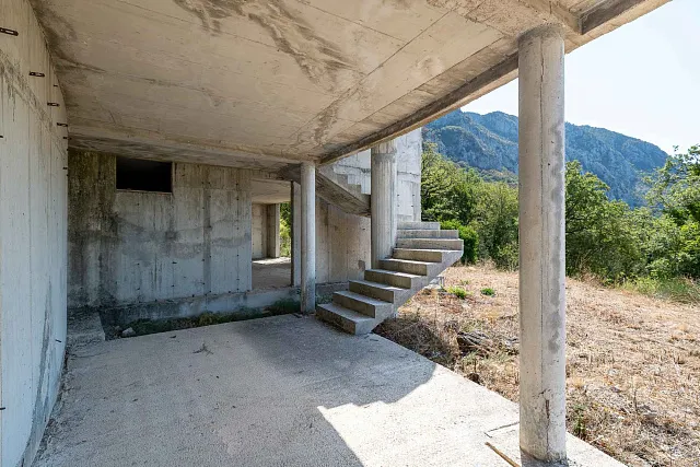 7,715 m² Land with Structures and Unfinished Construction near Sveti Stefan — photo 7