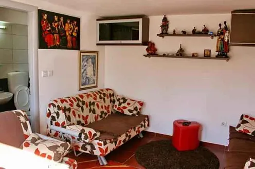 Apartment - studio in a quiet area of Becici