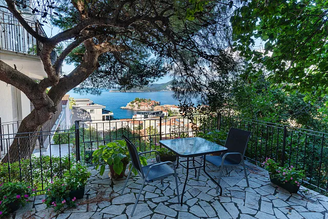 Apartment for sale overlooking the island of Sveti Stefan — photo 11