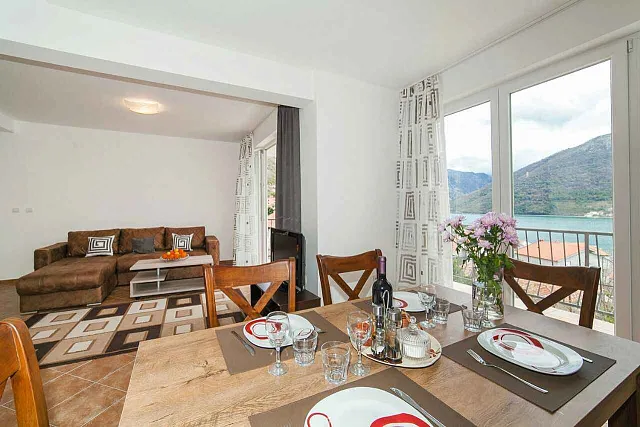 Apartments with seaview in Herceg Novi — photo 14