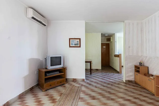 Apartment in the center of Petrovac  — photo 11