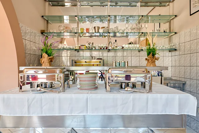 Fully Equipped Hotel with Restaurant in Bečići – 200m from the Sea — photo 7