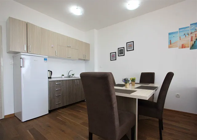 Apartment in Rafailovici  — photo 6