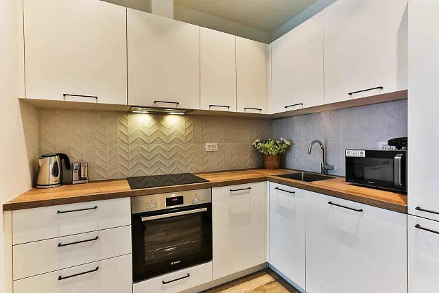 A 95 m² apartment in the prestigious Luštica Bay resort with beautiful sea views. — photo 6
