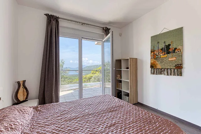 Элегантный дом с потрясающим видом на Бока-Которский залив в Herceg Novi — photo 21