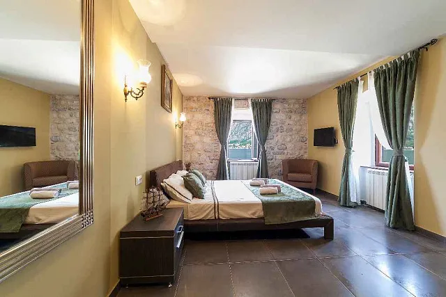 A furnished four-storey villa in Prcanj — photo 10