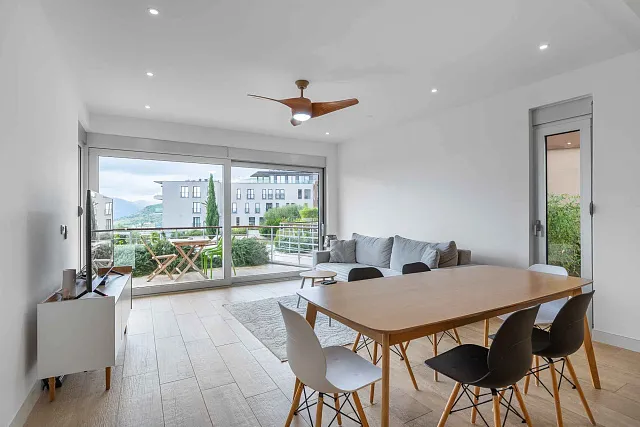 For Sale: Spacious Three-Bedroom Apartment with Sea View and a 40 m² Terrace — photo 9