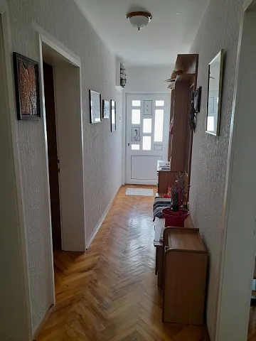 Трехэтажный семейный дом — photo 11