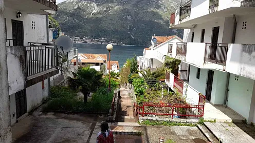 Apartment with sea view in Donji Stoliv — photo 2