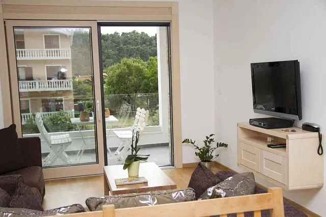 Mini hotel in Sutomore — photo 6