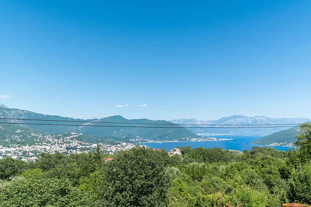  Herceg Novi – Luxury Duplex with Panoramic Bay Views — photo 39
