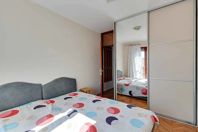 Two-bedroom apartment in Budva — photo 16
