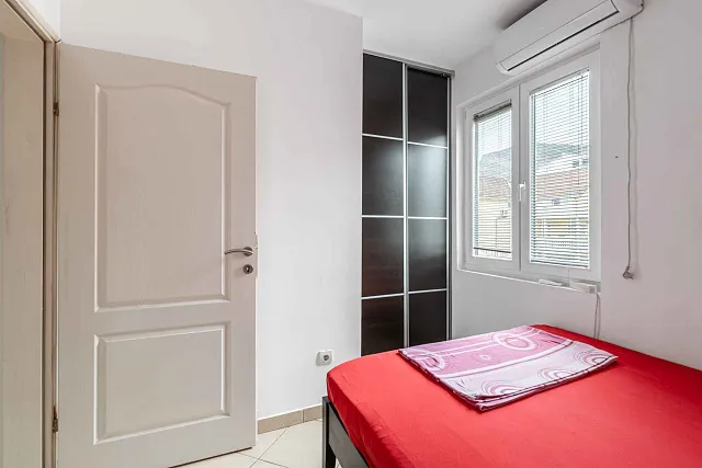 72 m² apartment in the center of Budva — photo 13