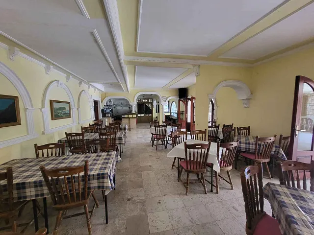 Hotel with 16 apartments in Buljarica
