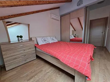 Spacious 4-Bedroom Apartment in Bečići — 137 m²