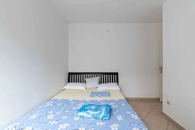 72 m² apartment in the center of Budva — photo 16