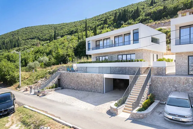  Herceg Novi – Luxury Duplex with Panoramic Bay Views — photo 17