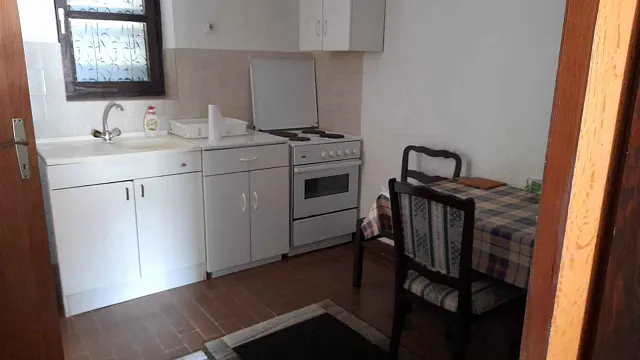 Apartment with sea view in Donji Stoliv — photo 20