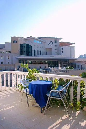 Hotel in Becici