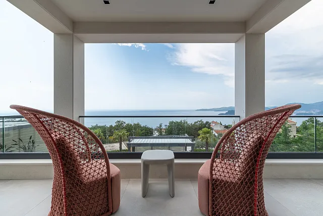 Exclusive Villa in Blizikuće, near Sveti Stefan — photo 11