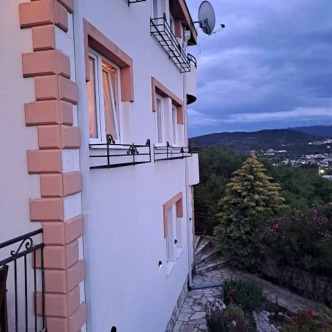 Three story house in Dobre Vode — photo 39
