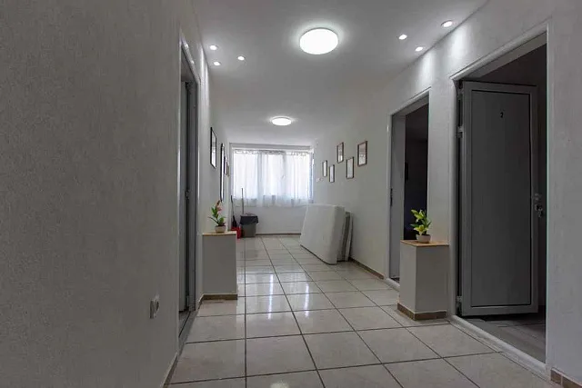 Three-storey house with sea view in Kruce — photo 5