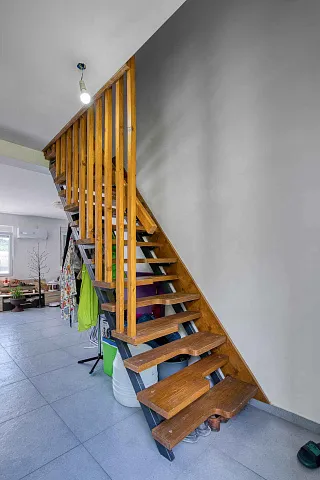 House in Sutomore