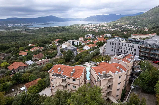 LUXURY THREE-BEDROOM APARTMENT WITH BREATHTAKING SEA VIEWS — photo 29