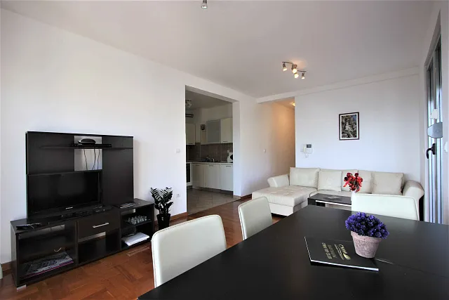 Apartment In Petrovac — photo 8