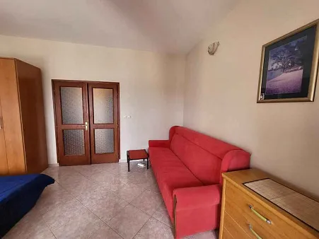 One bedroom apartment with sea view in Becici — photo 2