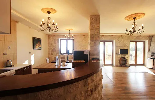 Rustic style villa with seaview — photo 8