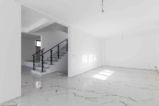Exclusive Seafront Villa