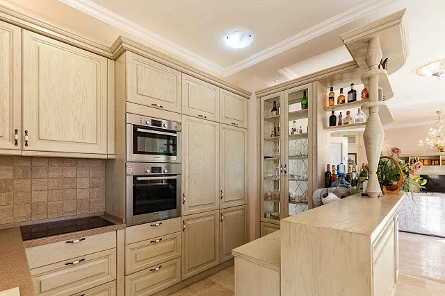 Elegance and serenity in a luxurious villa with natural views. — photo 29