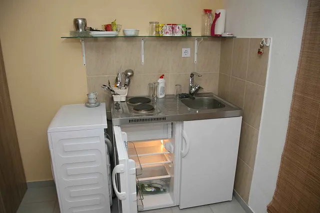 For sale bright apartment in Tivat  — photo 4