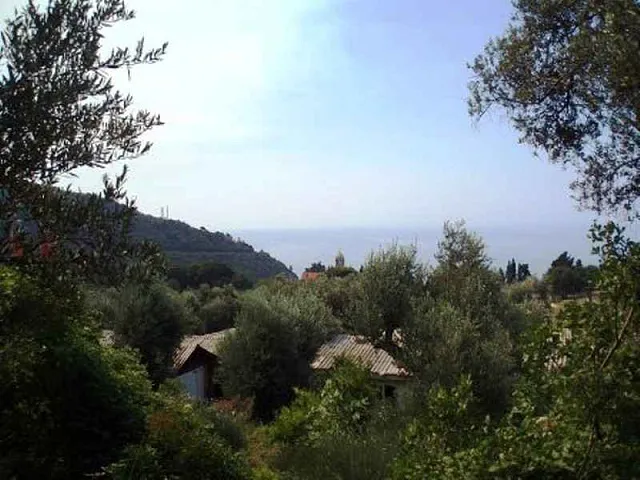 Land in Budva with sea view