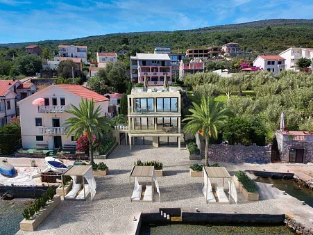 House for project on the first line with access to the sea in Krasici — photo 2