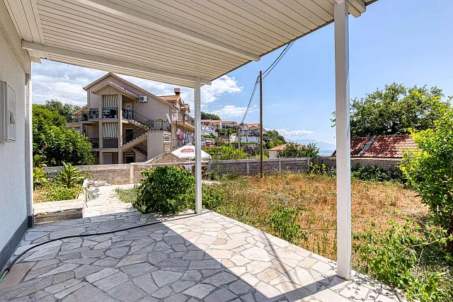 Two-unit home with stunning views of the Adriatic Sea — photo 4