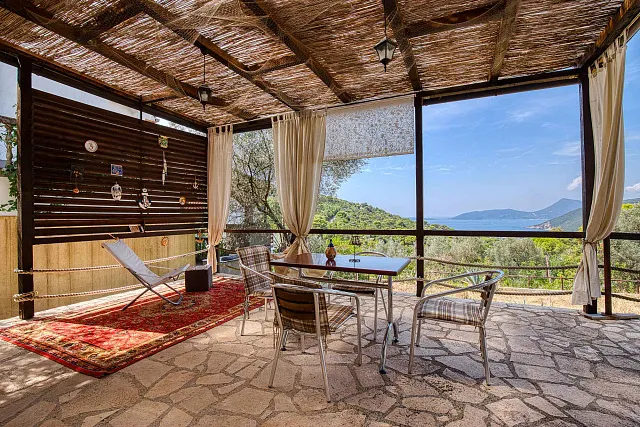 Элегантный дом с потрясающим видом на Бока-Которский залив в Herceg Novi — photo 28