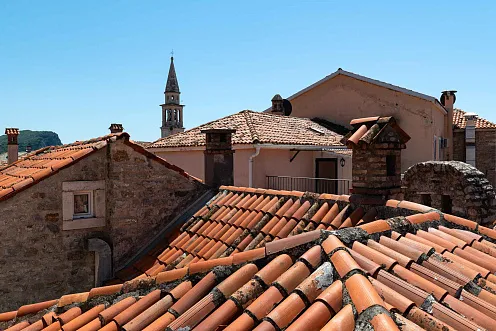 Charming duplex apartment in the heart of the old town of Budva — photo 2