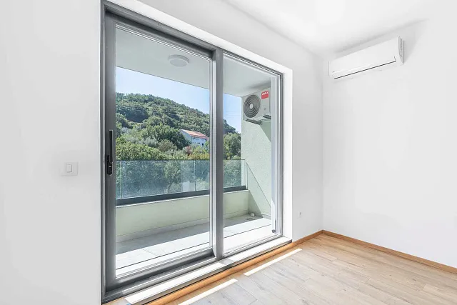 One-Bedroom Apartment in Kamenovo – Near the Sea — photo 5